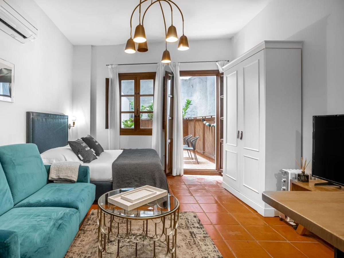 Limehome Granada Calle Santa Ana Екстер'єр фото