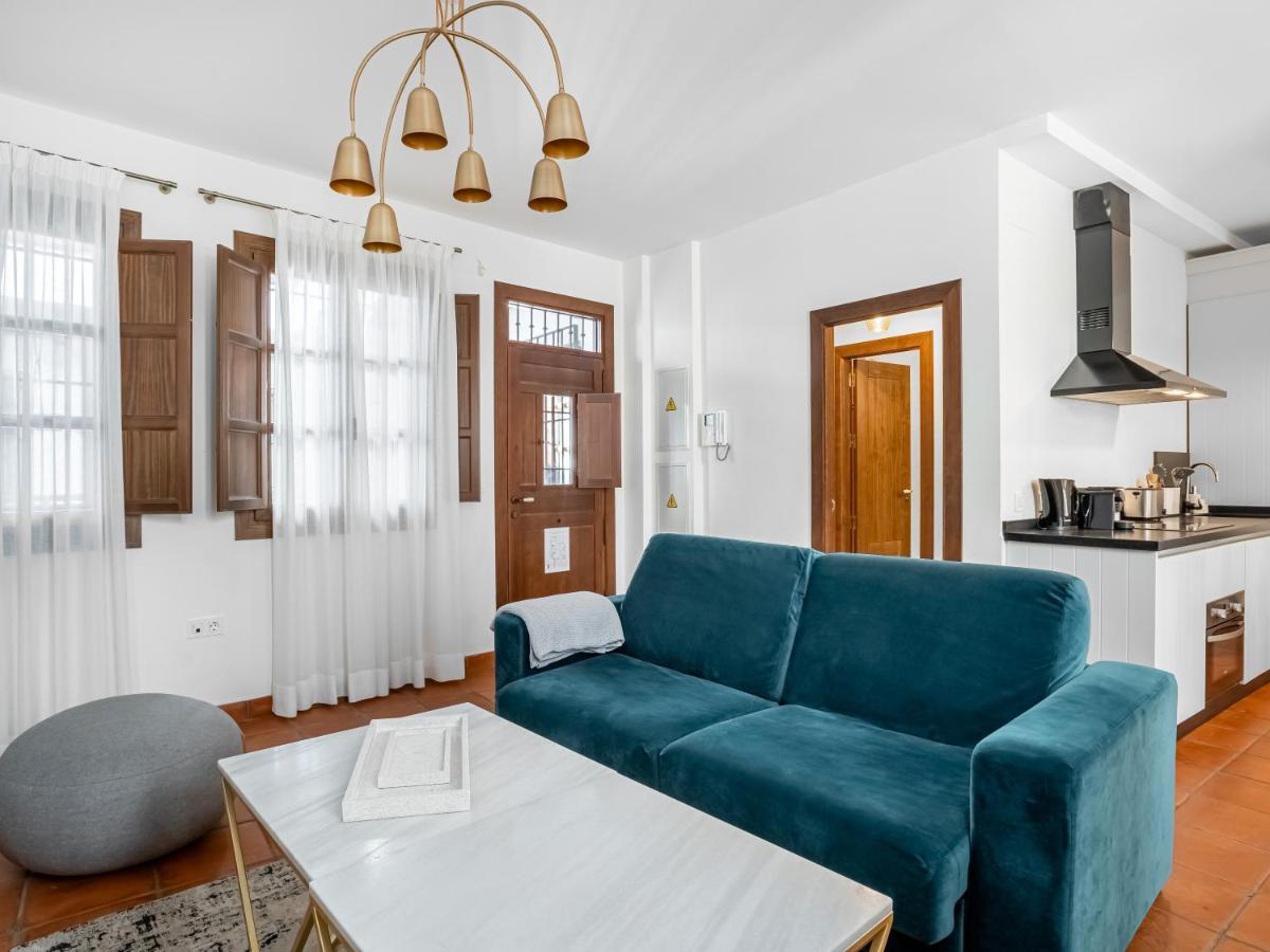 Limehome Granada Calle Santa Ana Екстер'єр фото