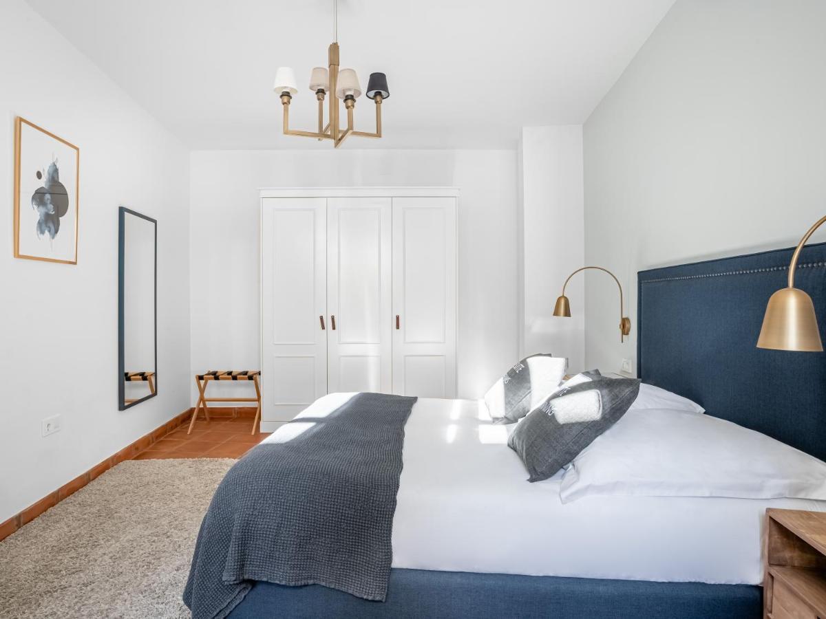Limehome Granada Calle Santa Ana Екстер'єр фото