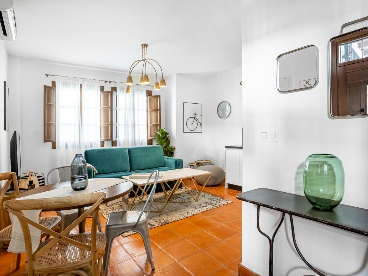 Limehome Granada Calle Santa Ana Екстер'єр фото