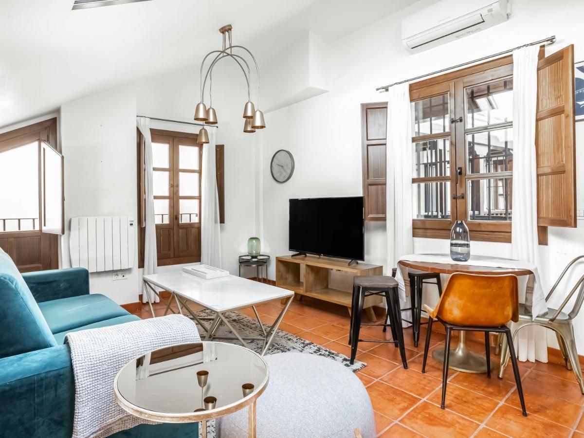 Limehome Granada Calle Santa Ana Екстер'єр фото