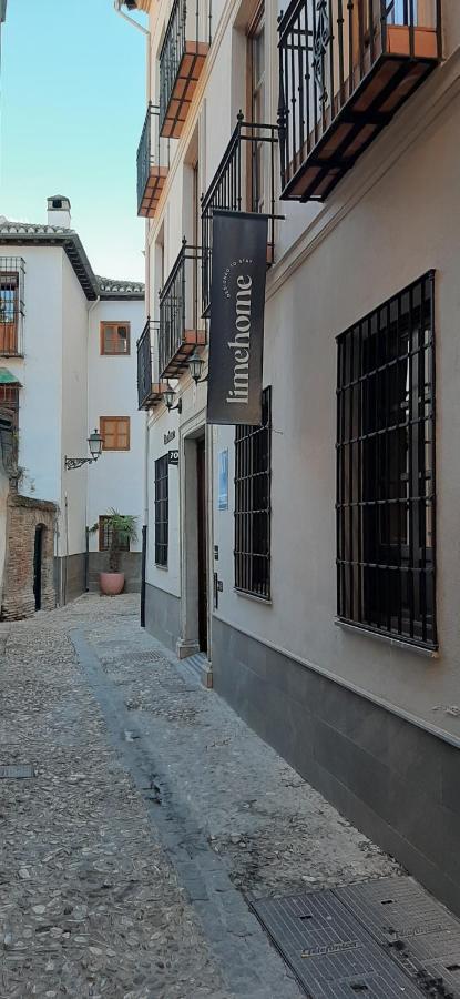 Limehome Granada Calle Santa Ana Екстер'єр фото